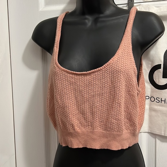 Crochet boho rose Crop top 💕💜 - Picture 3 of 6